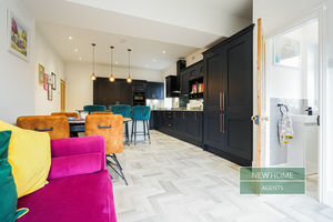 Photo 27- click for photo gallery